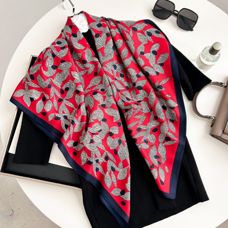 Foulard Quadrato 90cm di Alta  - Ascot Neck Scarf recensione e prezzo