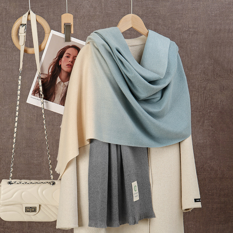 Nuovo 2024 Sciarpa di Cachemir - Woven Scarf Blanket recensione e prezzo