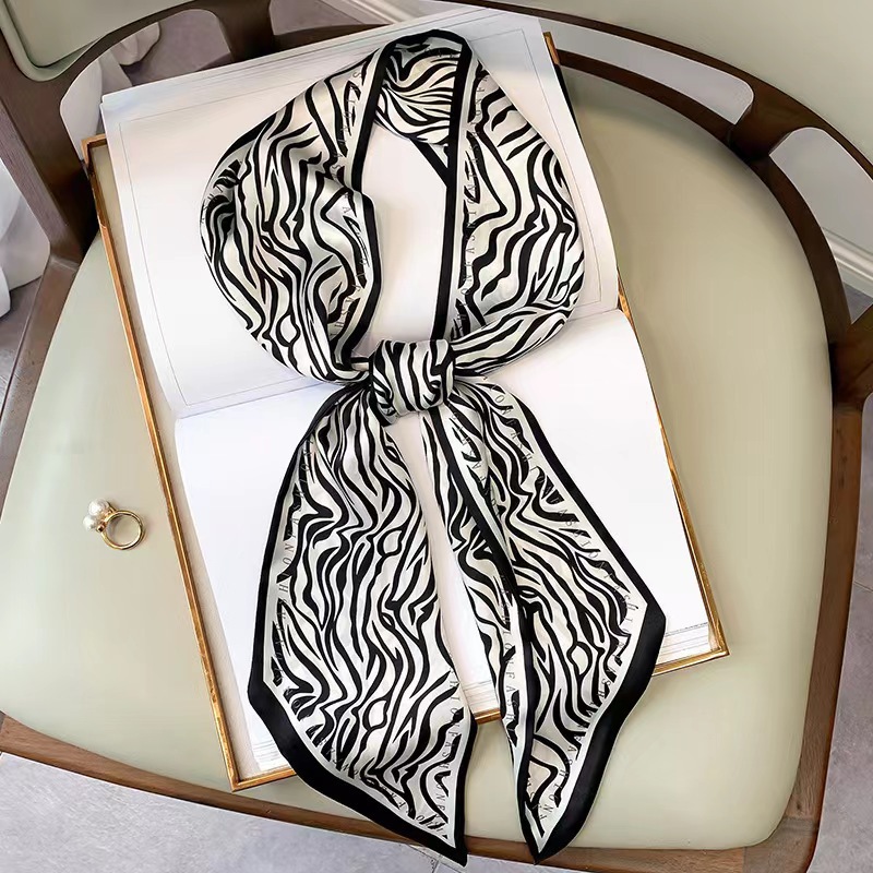 Foulard Quadrato di Lusso in S - Silk Tie Striped recensione e prezzo
