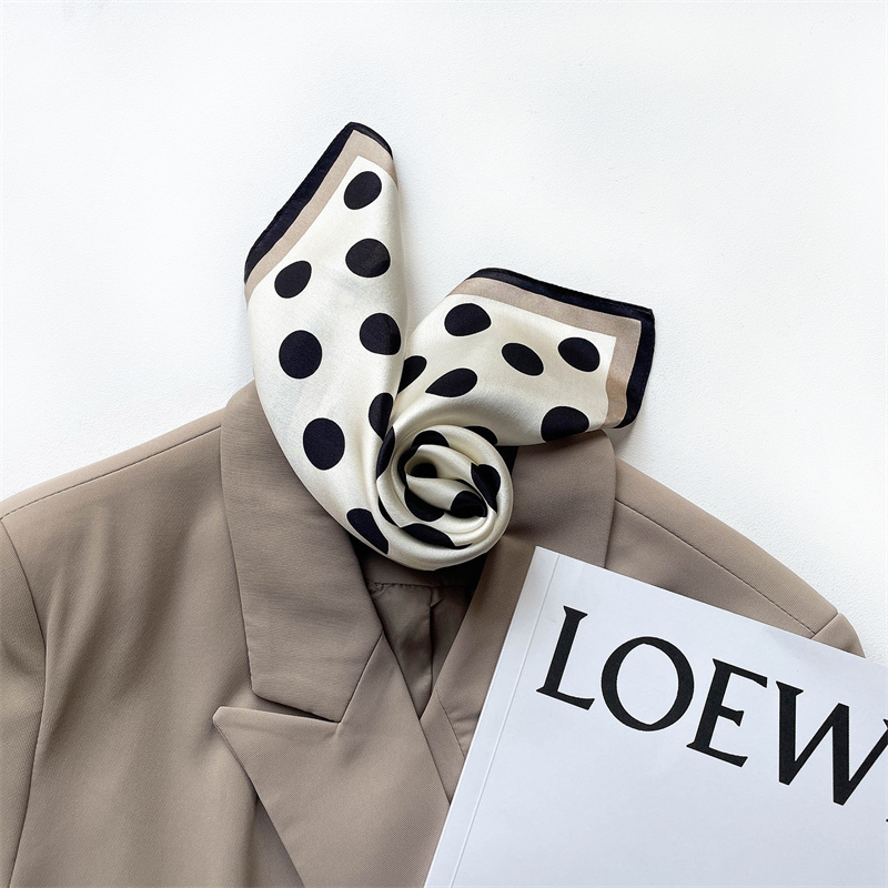 2024 nuova sciarpa di pura set - Ascot Neck Scarf recensione e prezzo